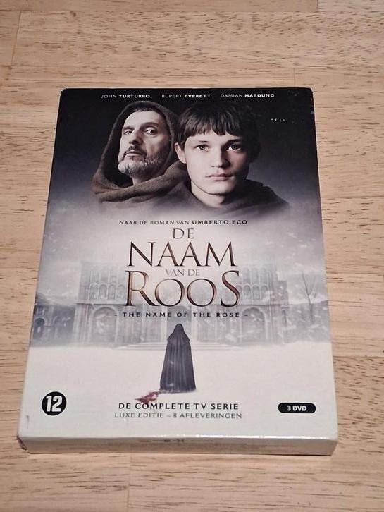 Dvd-box De naam van de roos, tv-serie uit 2019, Cd's en Dvd's, Boxset, Ophalen of Verzenden, Zo goed als nieuw, Actie en Avontuur