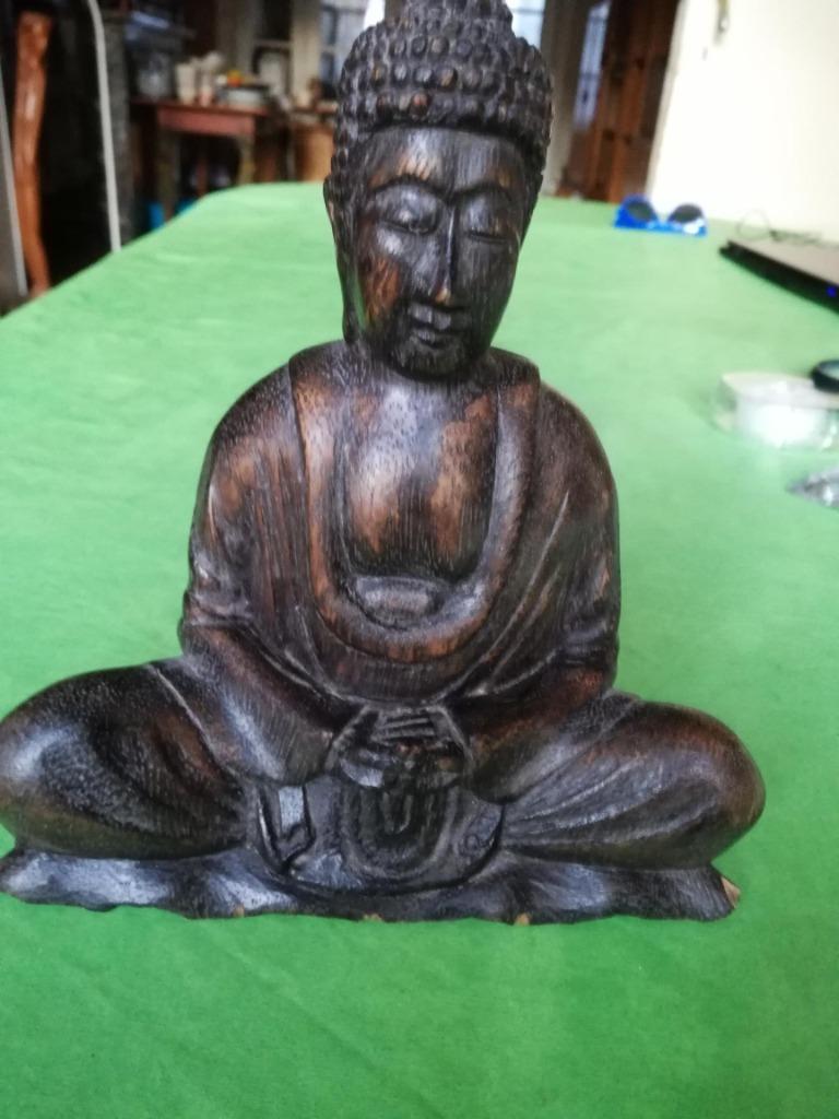 BOEDDHA BEELDJE  LENGTE: 18 cm ONDERSTE BREEDTE: 16 cm, Ophalen of Verzenden, Gebruikt, Religie
