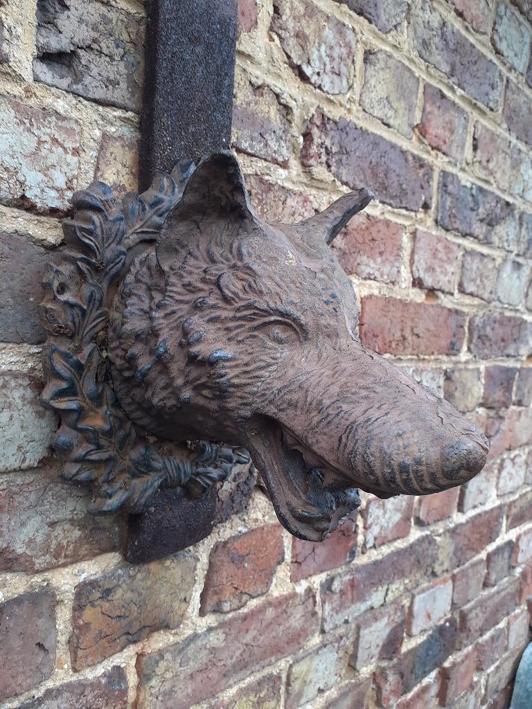 GIETIJZEREN WOLVENKOP OM OP TE HANGEN, Ophalen of Verzenden, Nieuw