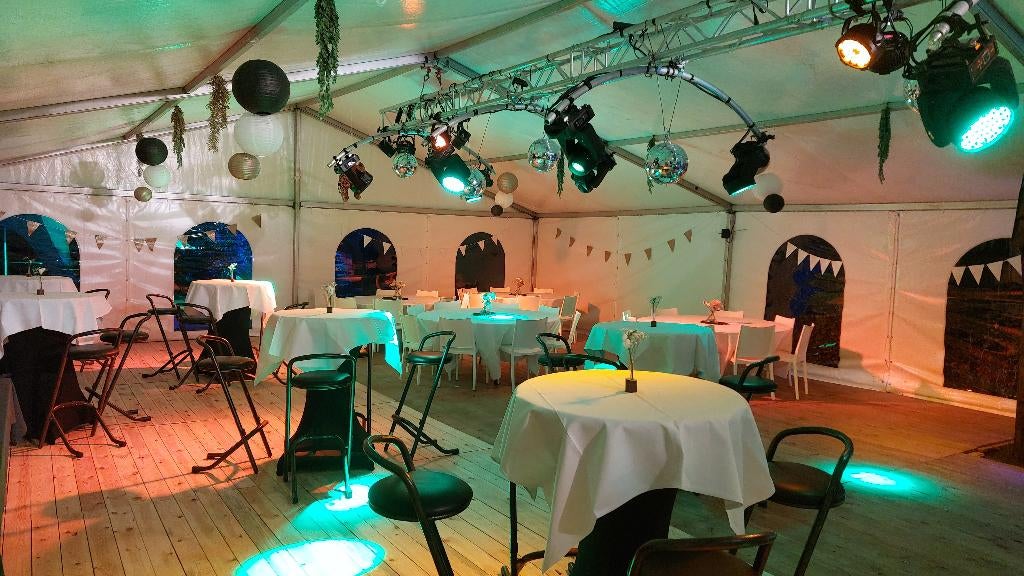 Verhuur van feestmateriaal en partytenten., Hobby en Vrije tijd, Feestartikelen | Verhuur, Zo goed als nieuw, Ophalen