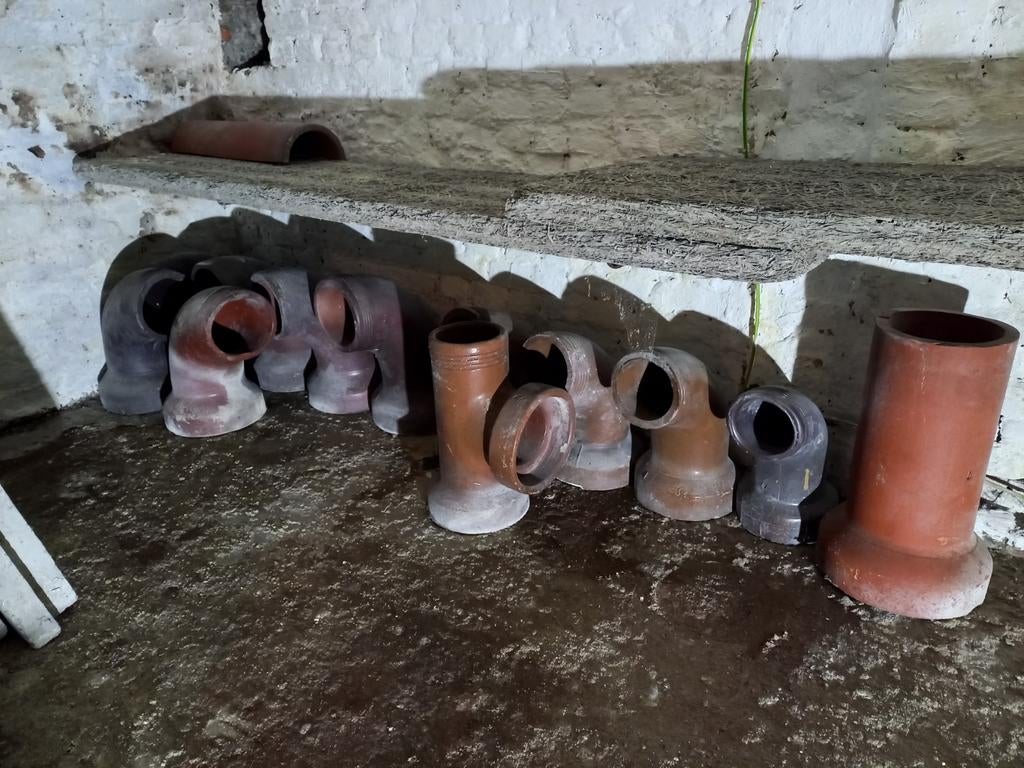 Lot de tuyaux et accessoires en grès, Enlèvement