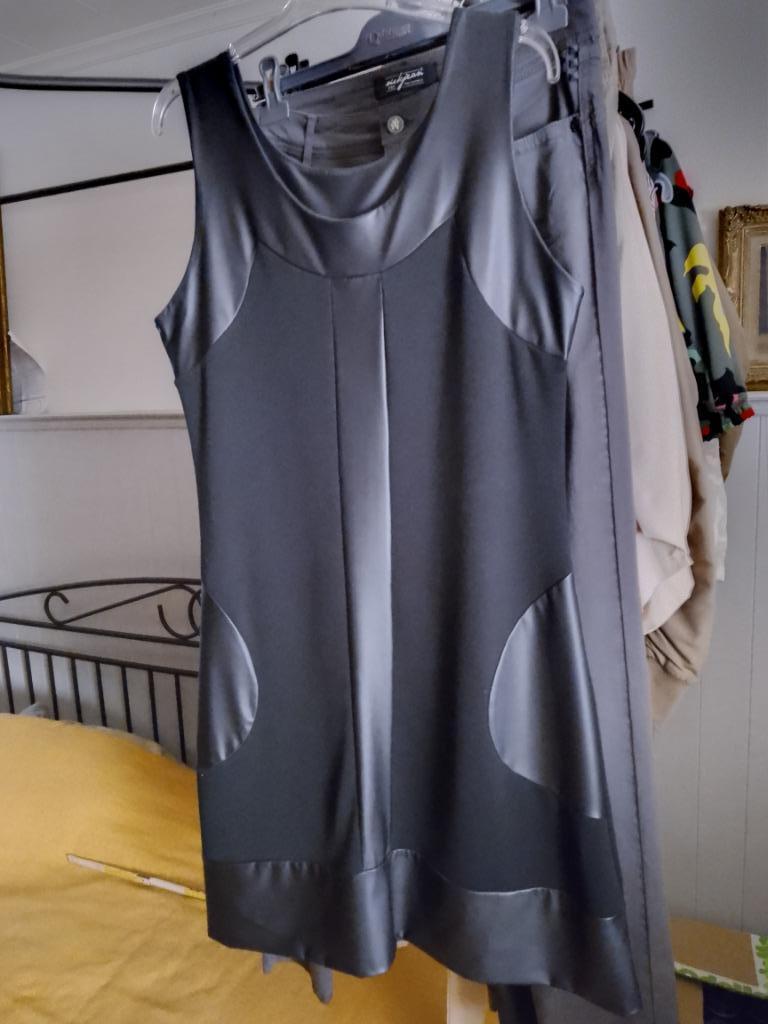 kleedje Rhétorique maat XL  nieuw en ongedragen was 40€, Neuf, Taille 46/48 (XL) ou plus grande, Enlèvement ou Envoi, Au-dessus du genou
