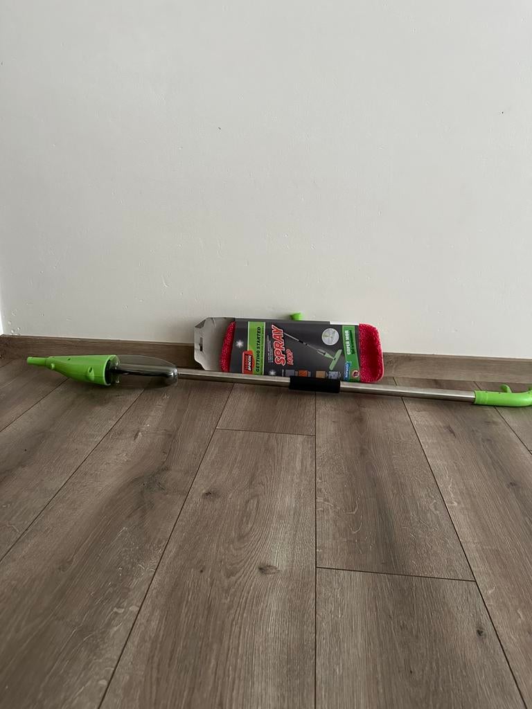 Spray Mop, Huis en Inrichting, Schoonmaakartikelen, Ophalen, Mop of Dweil