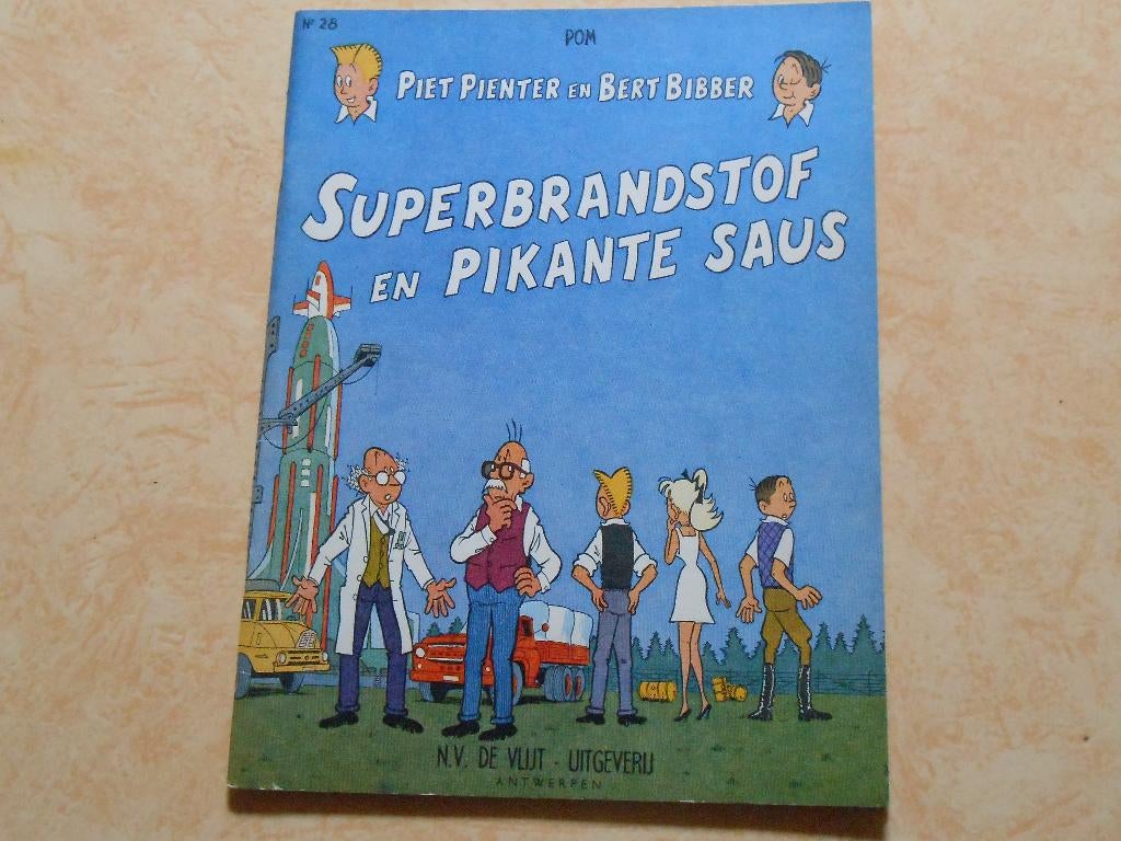 piet pienter en bert bibber 28 Superbrandstof en pikante sau, Boeken, Eén stripboek, Ophalen of Verzenden, Zo goed als nieuw, POM