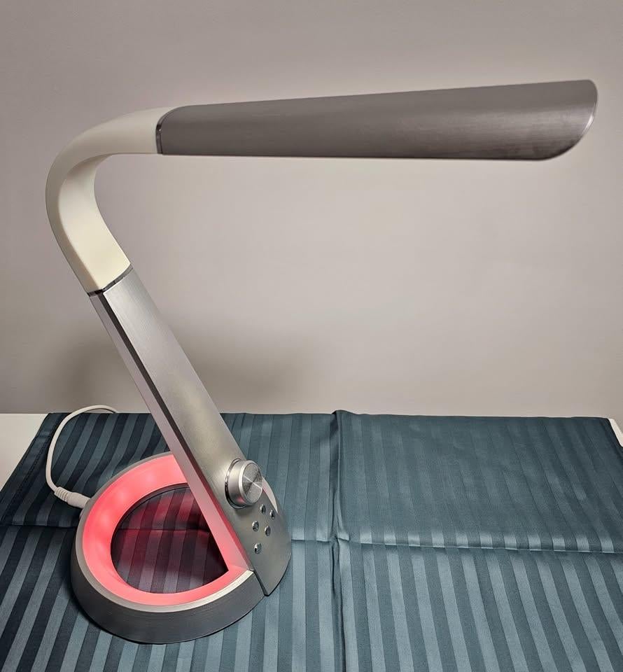 Bureau- of tafellamp met drie soorten wit licht, Huis en Inrichting, Ophalen, Gebruikt, Kunststof, Minder dan 50 cm