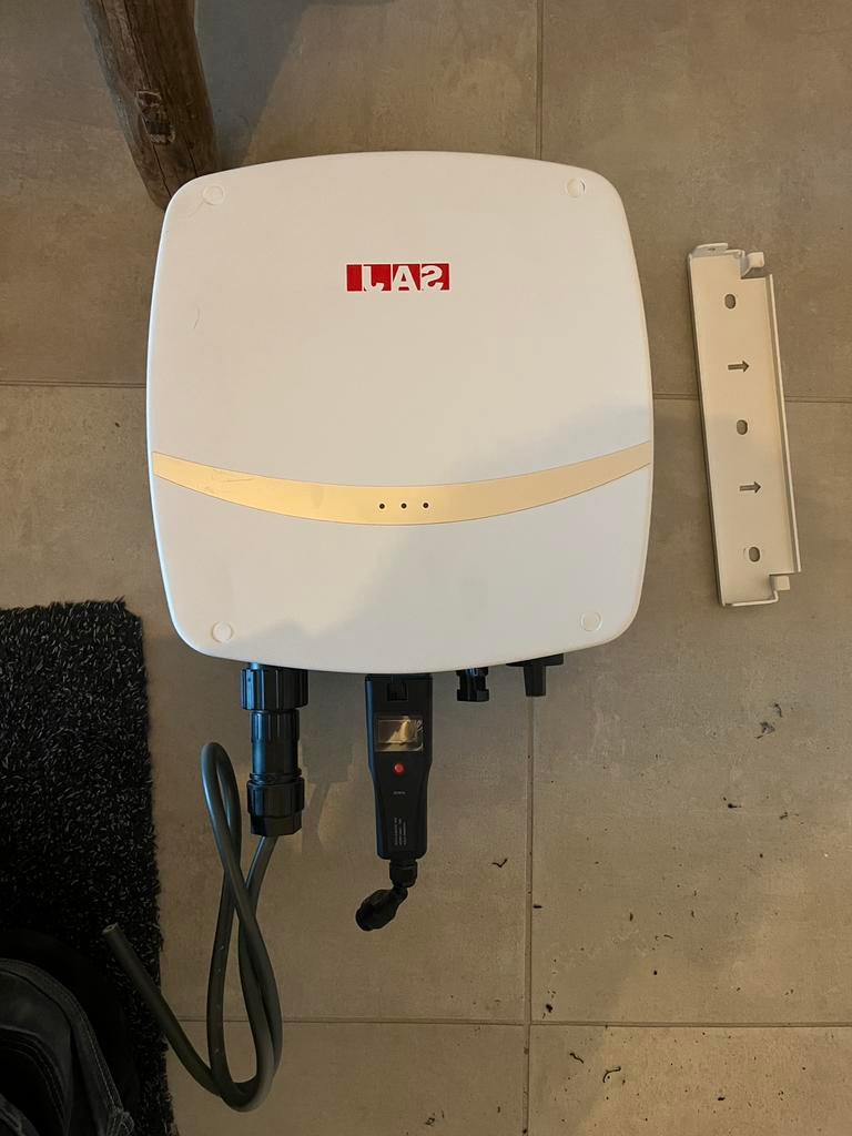Onduleur Sam 2K (2200W), Enlèvement, Comme neuf