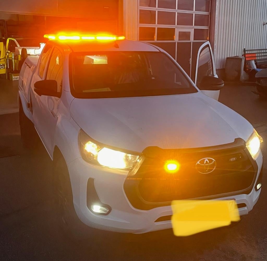 TAKELWAGEN Toyota Hilux Foima 'nieuw', Stof, Wit, Bedrijf, Vierwielaandrijving