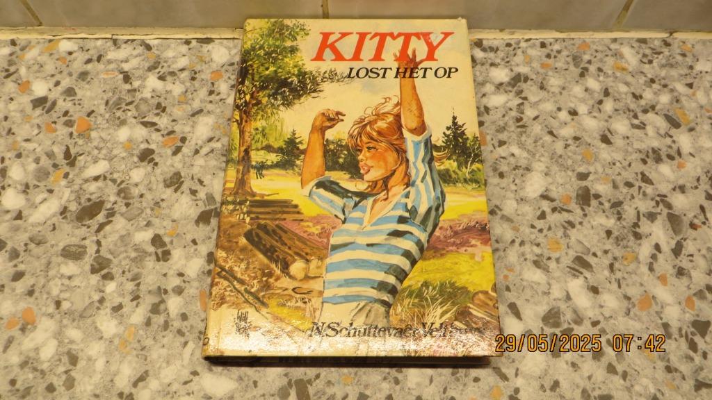 KITTY   Lost het op, Ophalen of Verzenden, Zo goed als nieuw, Fictie, N.Schuttevaêr Velthuys