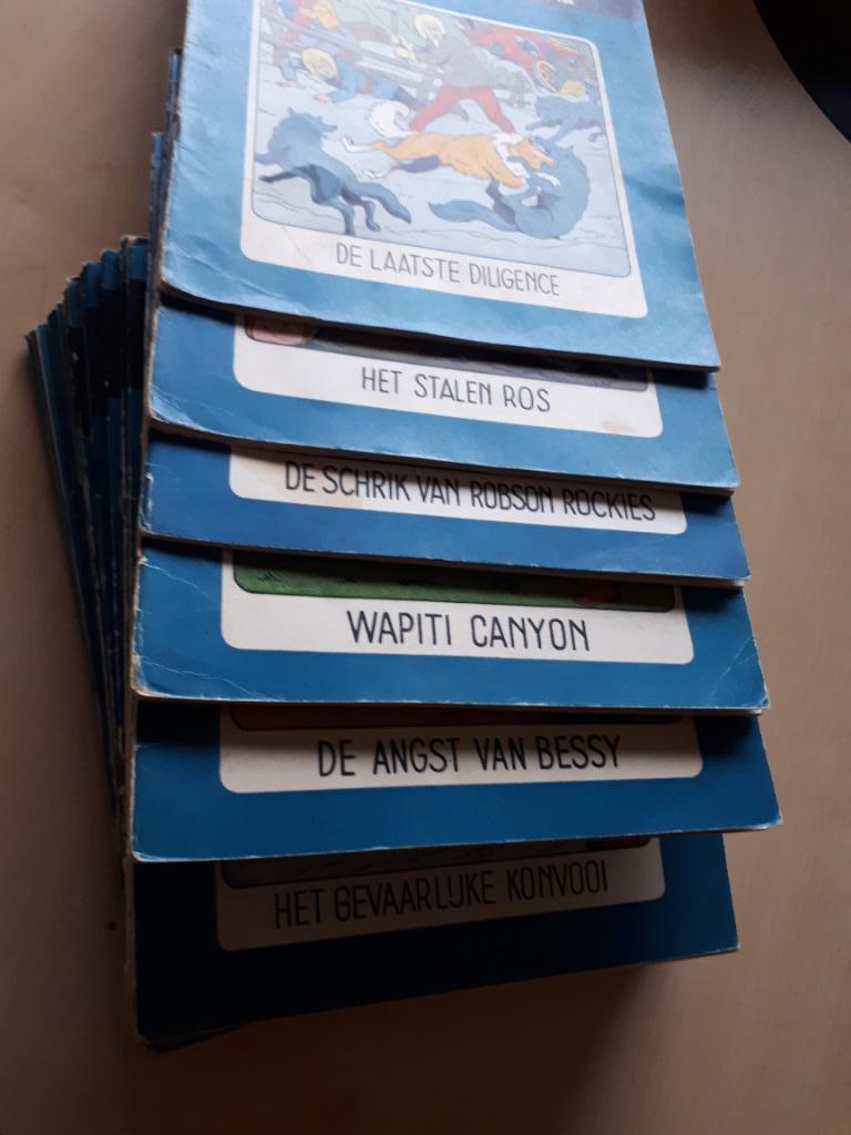 Partij zeldzame Bessy strips, Meerdere stripboeken, Ophalen of Verzenden, Gelezen