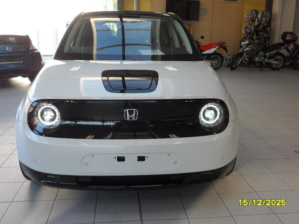 HONDA E, Autos, 4 portes, Entreprise, Carnet d'entretien, Automatique