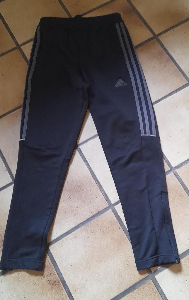 zwarte trainingsbroek 12-13 jaar, Ophalen of Verzenden, Gebruikt, Jongen of Meisje