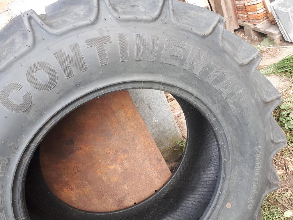 Pneus de tracteur 14.9 R 28, Articles professionnels, Enlèvement, Neuf, Autres marques