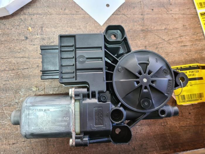 Raammotor Portier van een Volkswagen Polo, Ophalen of Verzenden, 3 maanden garantie, Gebruikt