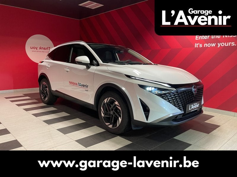 Nissan Qashqai N-Connecta + Glass Roof, Auto's, Wit, USB, Bedrijf, Handgeschakeld