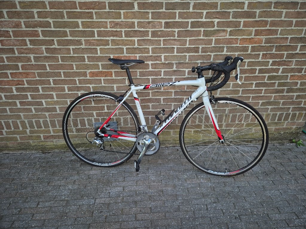 Specialized Allez, 10 tot 15 versnellingen, Velgrem, Aluminium, Zo goed als nieuw