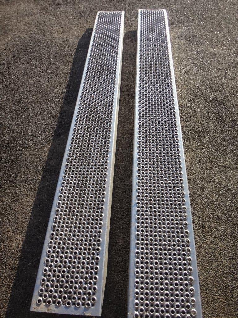 Risers en oprijplaten voor vrachtwagens, Auto diversen, Ophalen, Gebruikt
