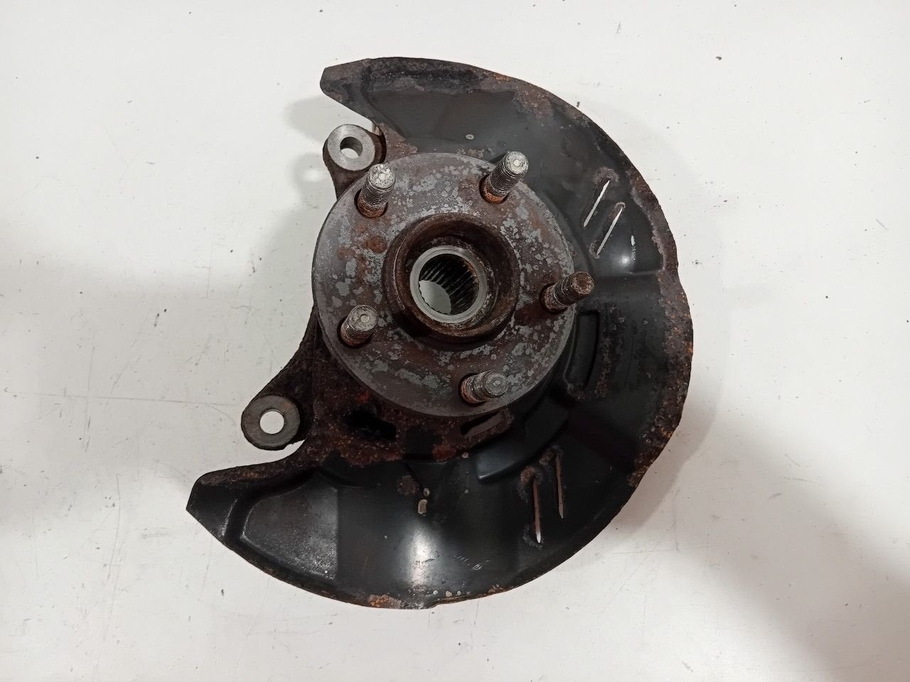 Wielnaaf links voor Subaru Legacy, Subaru, Onderdelen@venauto.nl, Van der Ven Autorecycling B.V., Ettenseweg 76, 4706 PB Roosendaal, The Netherlands