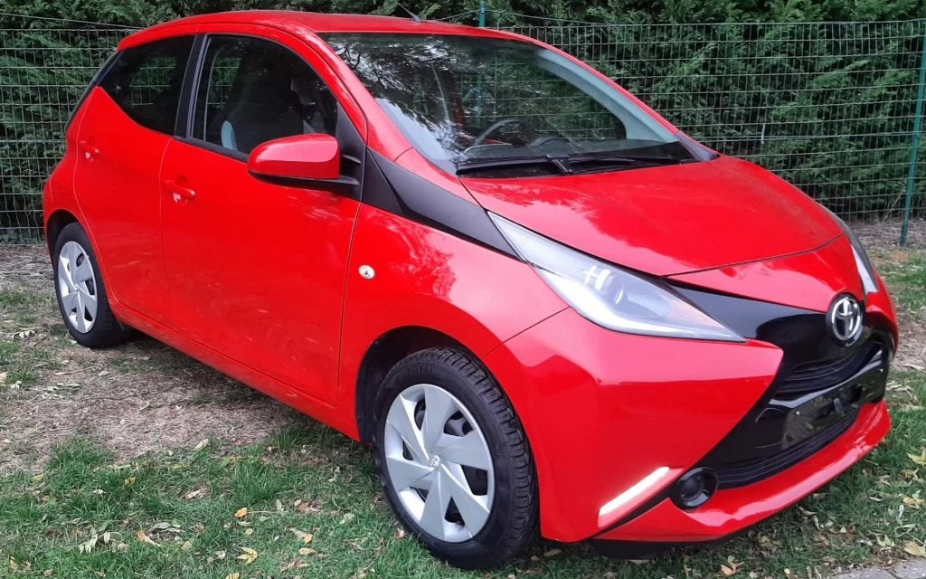 Toyota Aygo automaat 28150km Bijna nieuwstaat, Auto's, 4 zetels, Stof, Particulier, 3 cilinders
