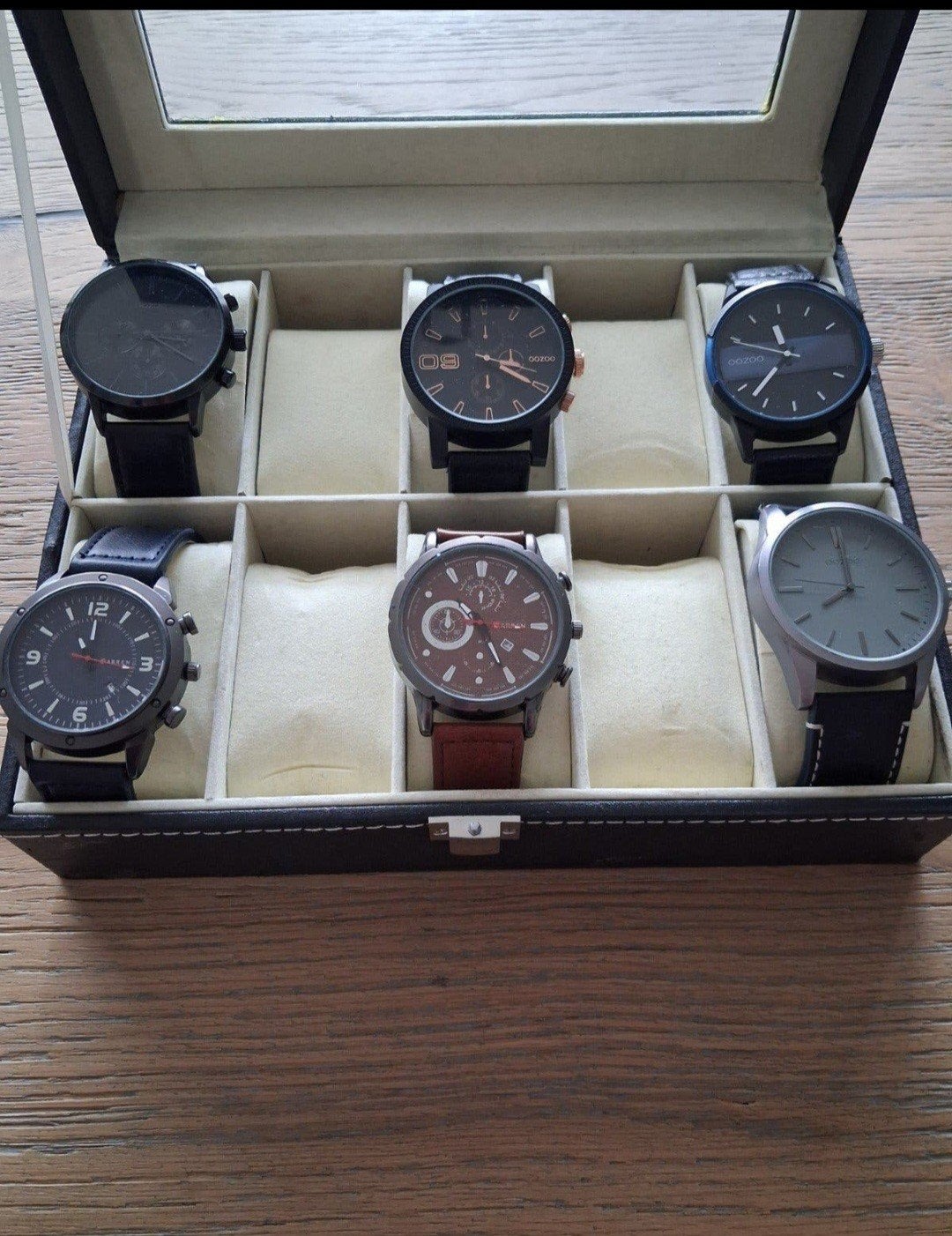 6 horloges waarvan 4 van het merk Oozoo met opbergkistje., Handtassen en Accessoires, Horloges | Heren, Ophalen, Gebruikt, Polshorloge