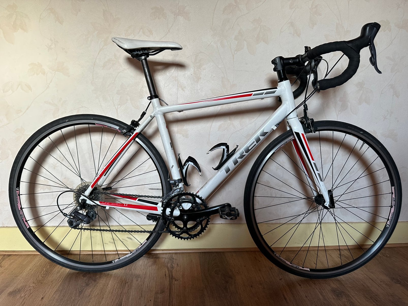Vélo de route Trek One Series – Taille 54 – Très bon état!, Autres marques, Frein sur jante, Femmes, 49 à 53 cm