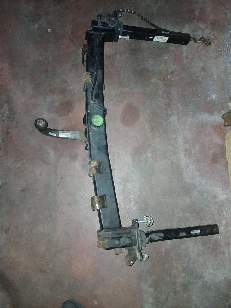 Attache remorque mercedes w 203., Enlèvement ou Envoi