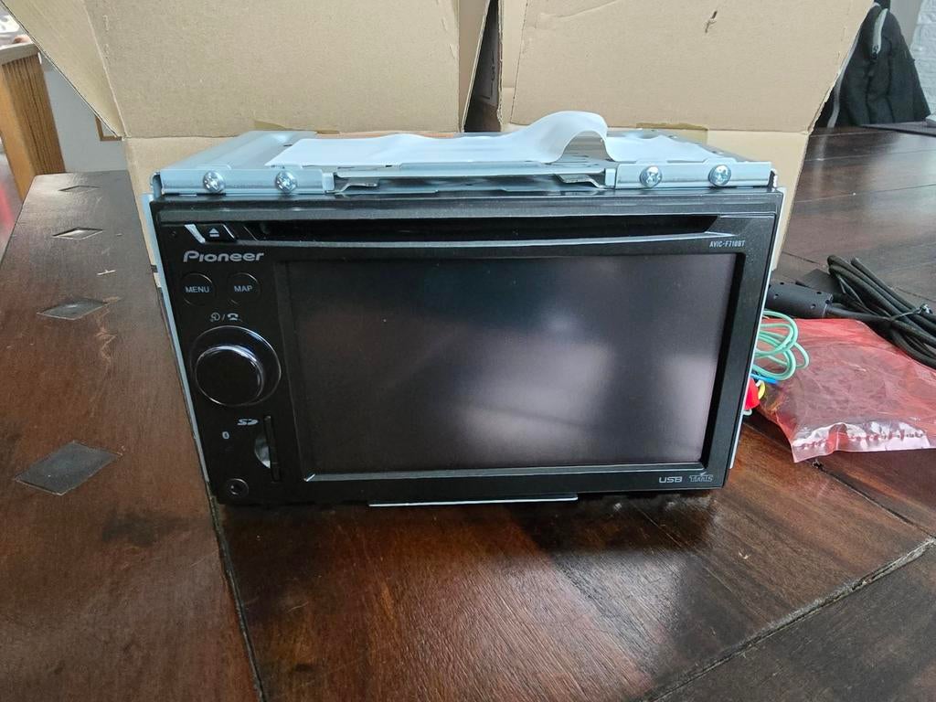Pioneer AVIC-F710BT, Auto diversen, Ophalen