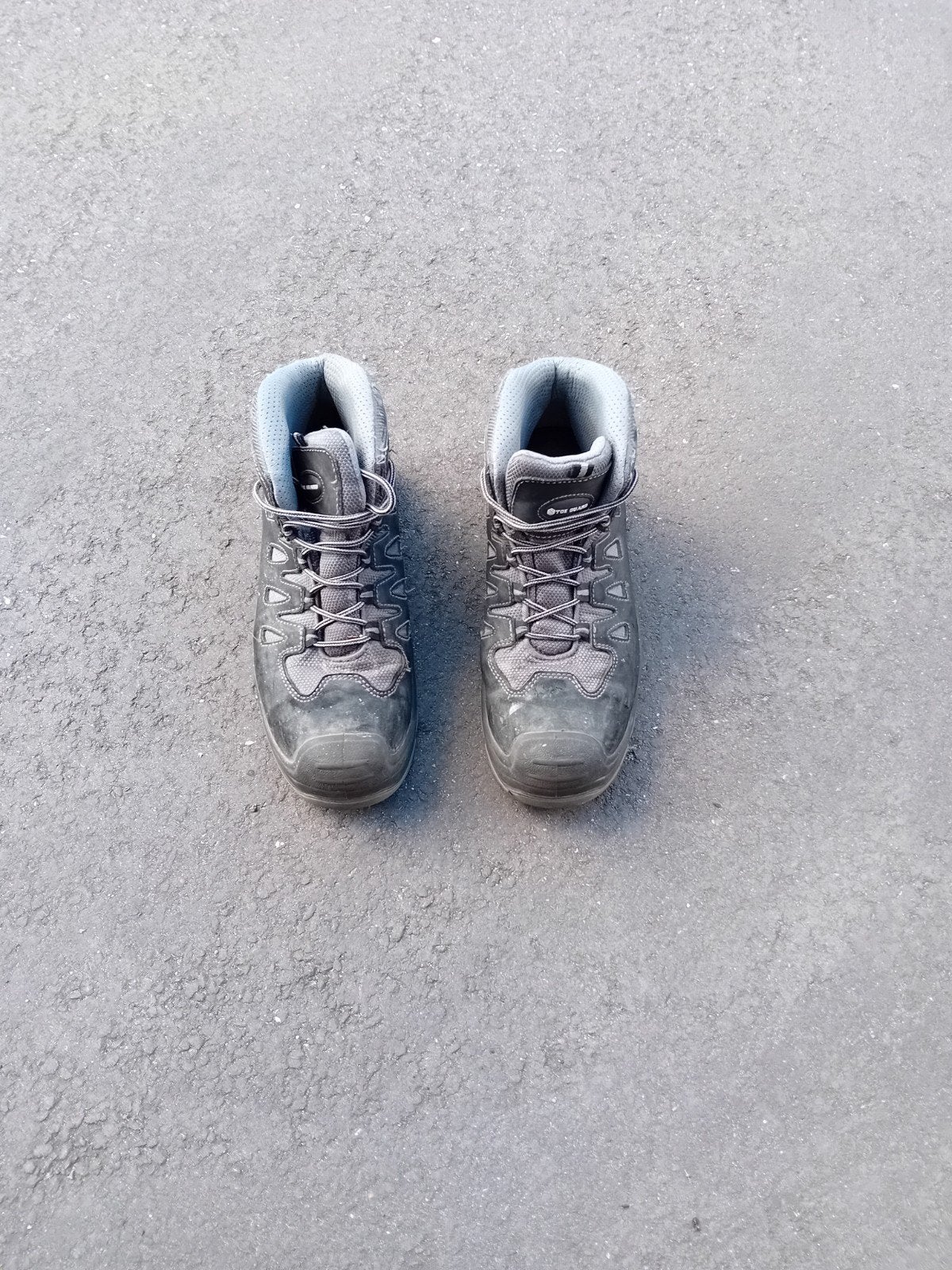 Werkschoenen 41, Ophalen