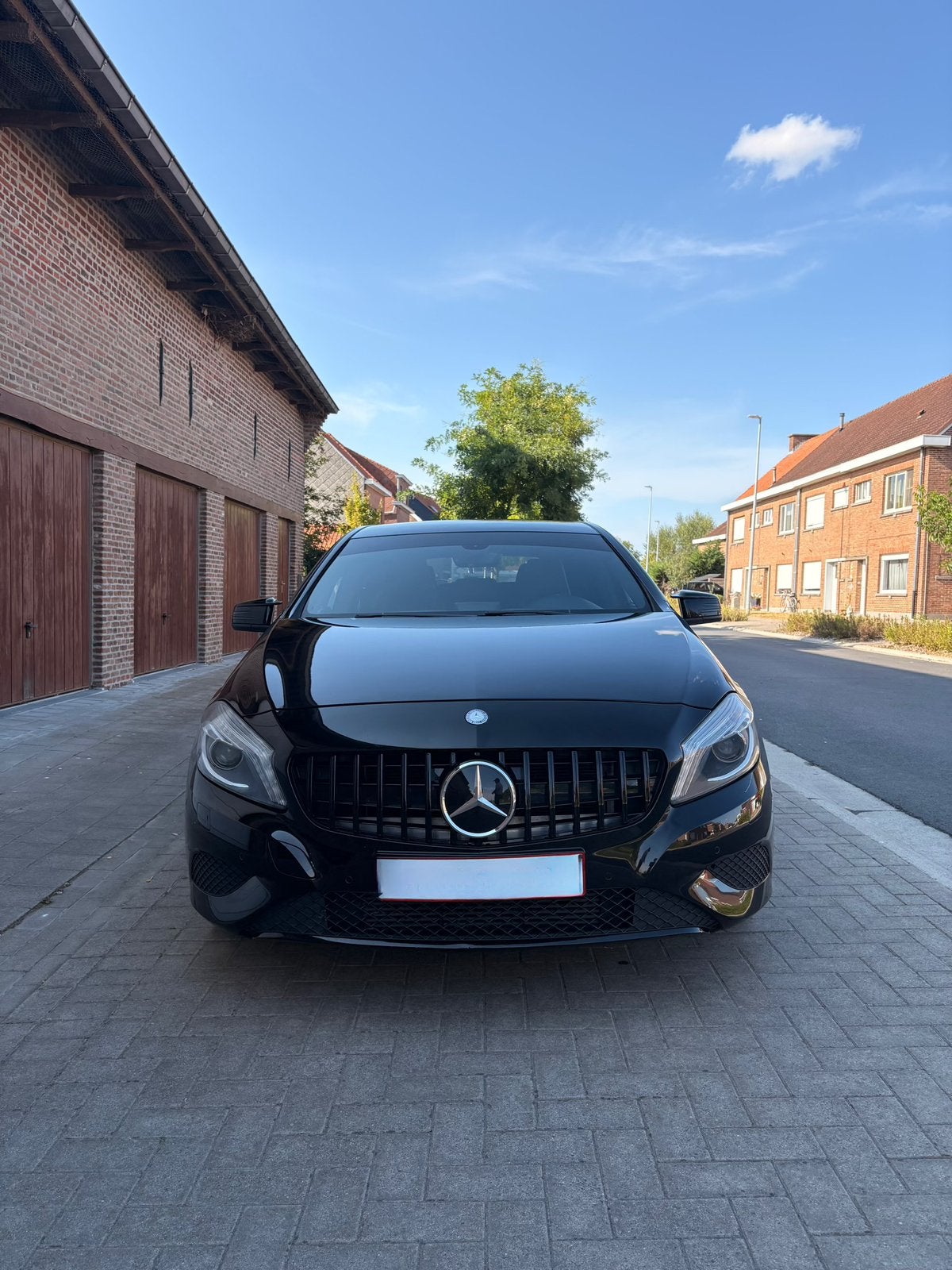 Mercedes benz a180, Auto's, Mercedes-Benz, Voorwielaandrijving, Leder en Stof, Zwart, 1595 cc