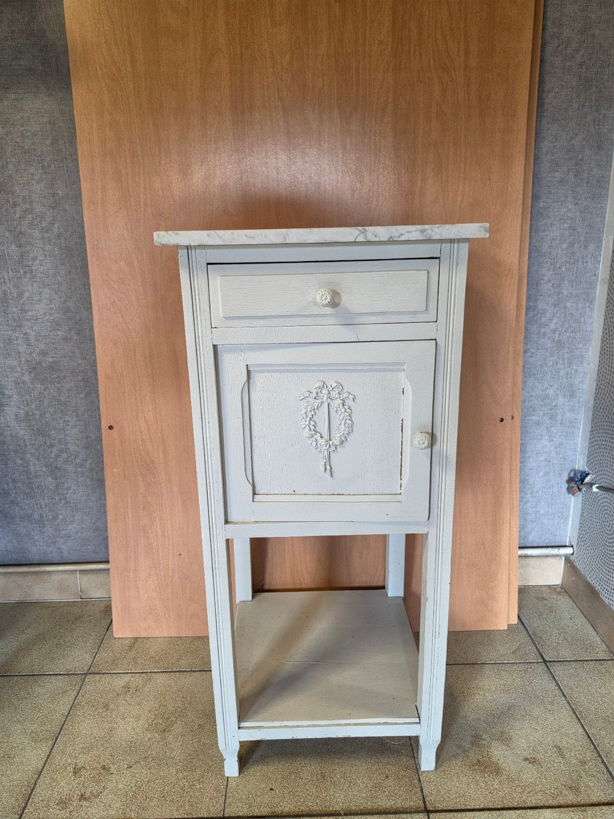 Magnifique ensemble de 2 tables de chevet anciennes en broca, Maison & Meubles, 70 cm ou plus, Moins de 45 cm, Enlèvement, Utilisé