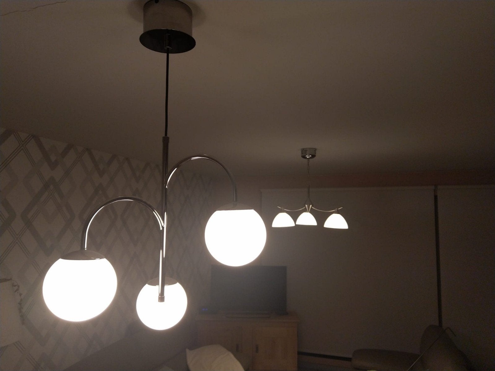 Lustres 2 pièces 80€/50 chacune, Enlèvement