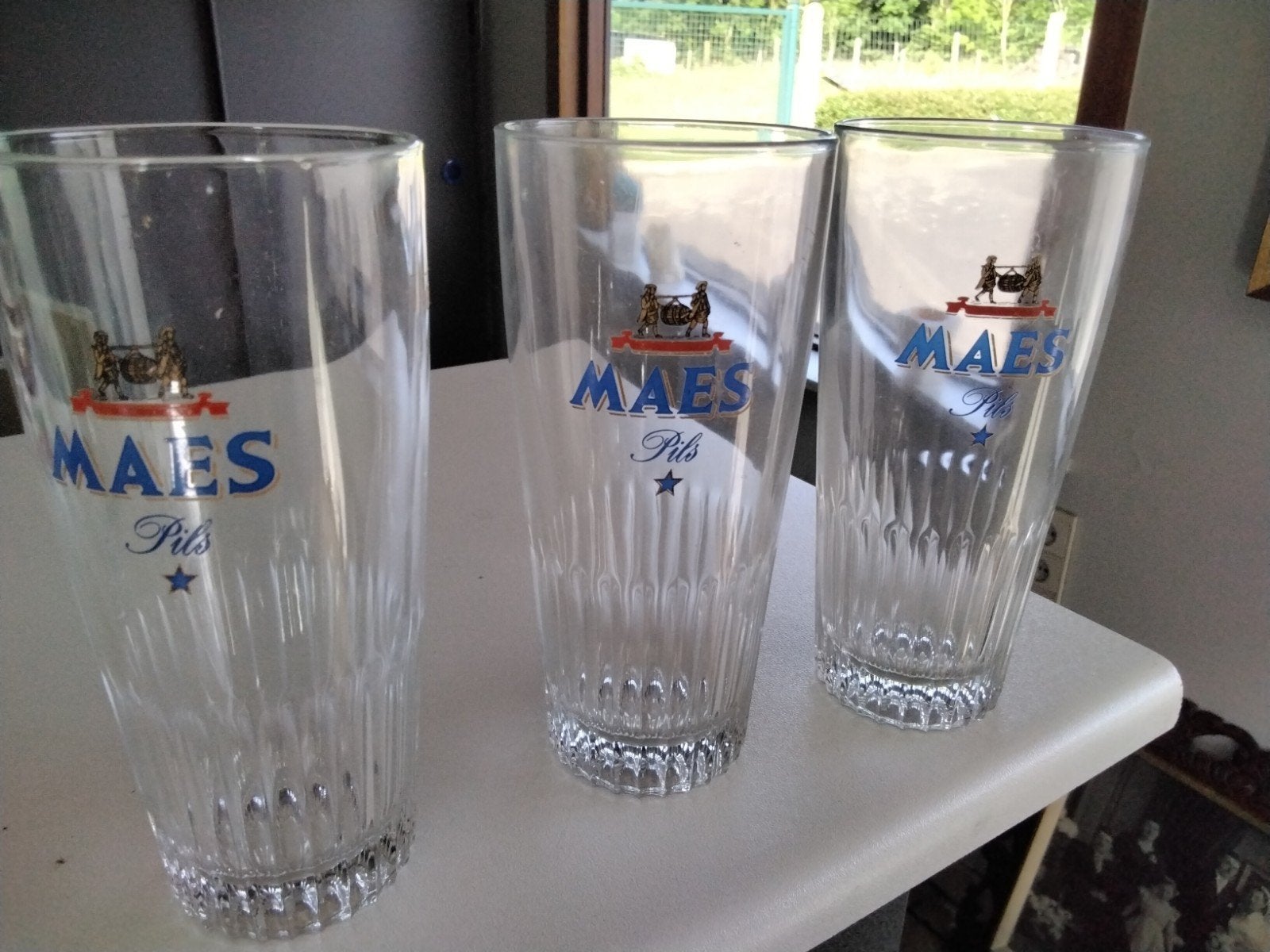 10 Maes bierglazen,25cl voor 7 euro,zoals op foto ,met  6 on, Enlèvement, Comme neuf, Verre à bière