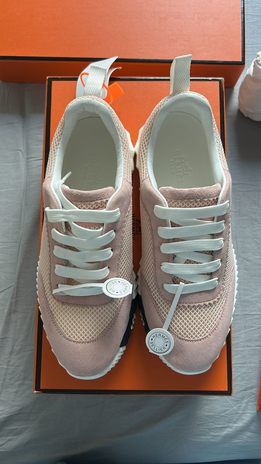 HERMES sneakers, Neuf, Enlèvement ou Envoi, Rose, Chaussures basses