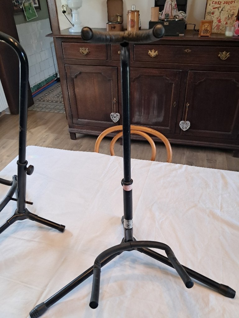Pieds pour guitare, Musique & Instruments, Enlèvement, Utilisé, Pied pour instrument, Guitare