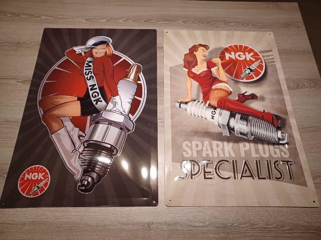 vintage metalen gebombeerde reclameborden 40 X 60 cm nieuw, Verzamelen, Ophalen of Verzenden, Nieuw, Reclamebord