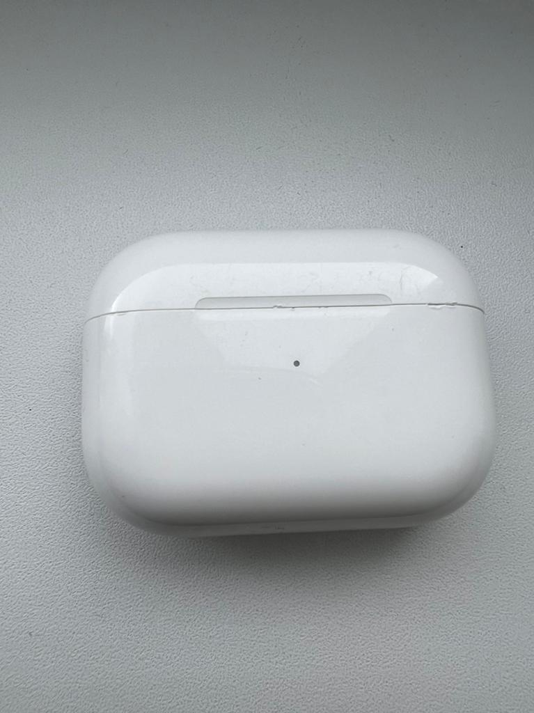 AirPods Pro oplaadcase + linker oortje (defect / onderdelen), Telecommunicatie, Bluetooth, Gebruikt, Ophalen of Verzenden, Apple