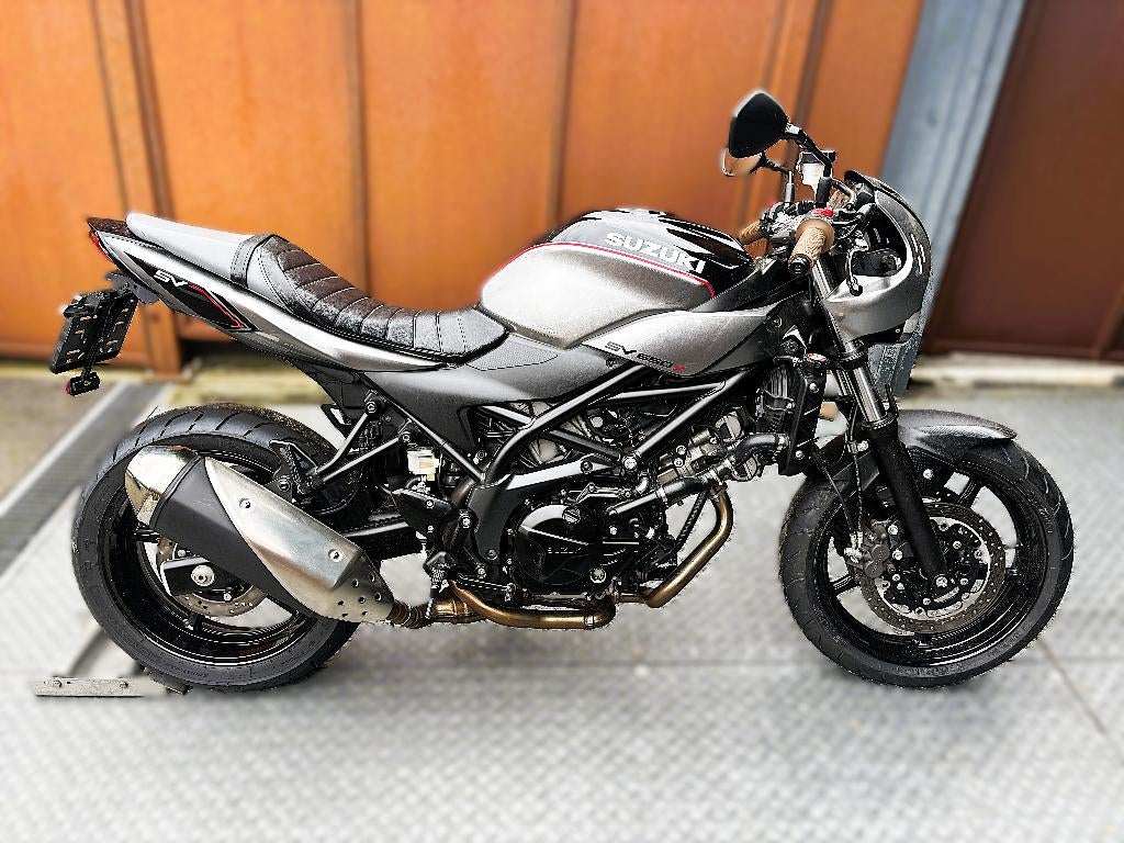 sv 650cm³ 2020 13219km garantie 1.2.3ans jhbmotos, 2 cilinders, Nieuw, Motorrijbewijs A, Bedrijf