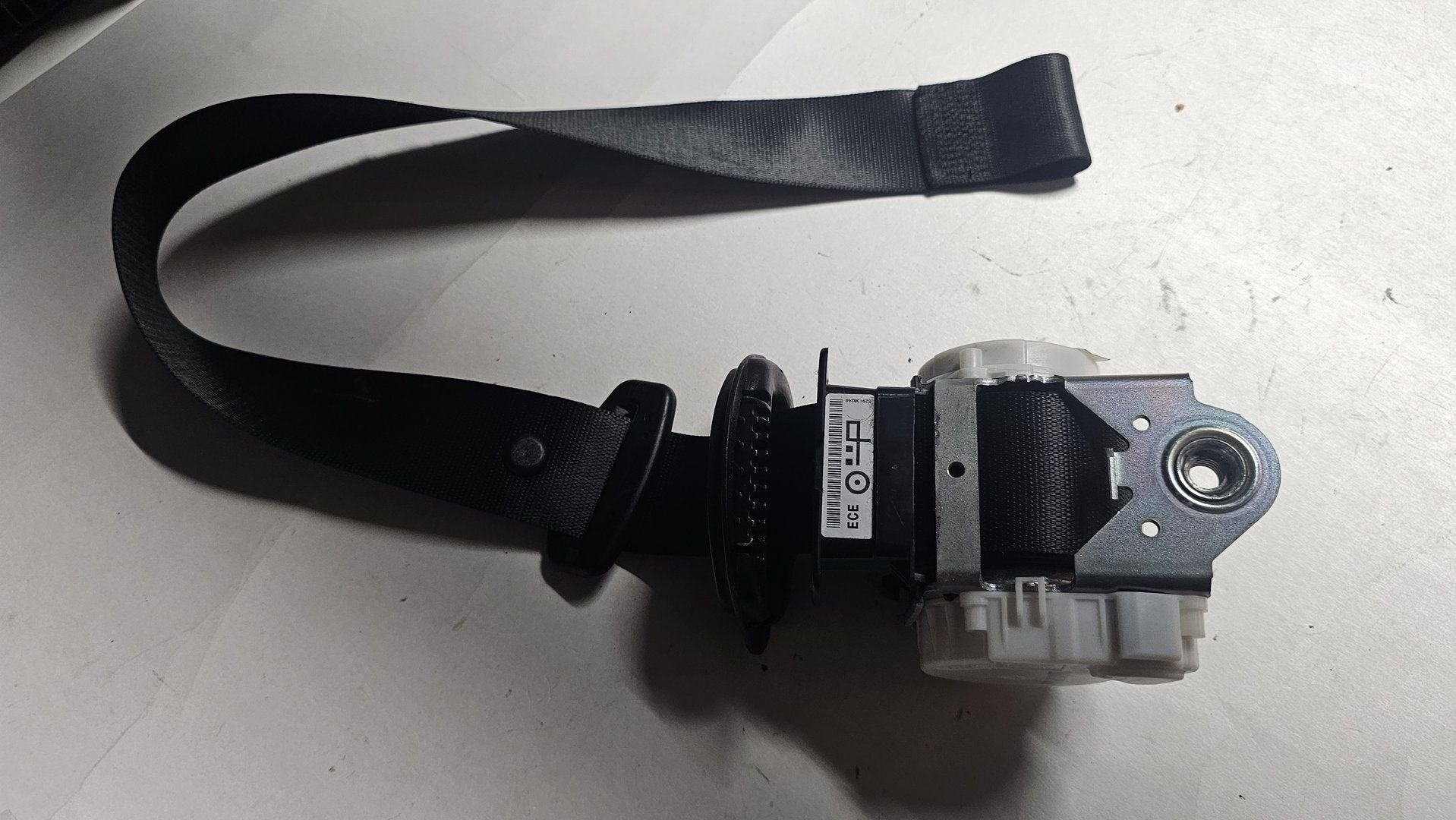 Gordel bovengordel zwart rechtsvoor BMW 1 / 3 serie E81 E92, Autos : Pièces & Accessoires, Habitacle & Garnissage, -, Origine de la pièce connue