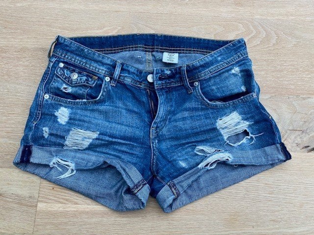 Dames/Meisjes Vintage Jeans shortje (36), Kleding | Dames, Spijkerbroeken en Jeans, H&M, Blauw, Ophalen of Verzenden, Zo goed als nieuw