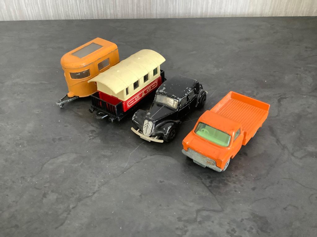 Matchbox : différentes voitures, série 4, Enlèvement ou Envoi, Utilisé, Voiture