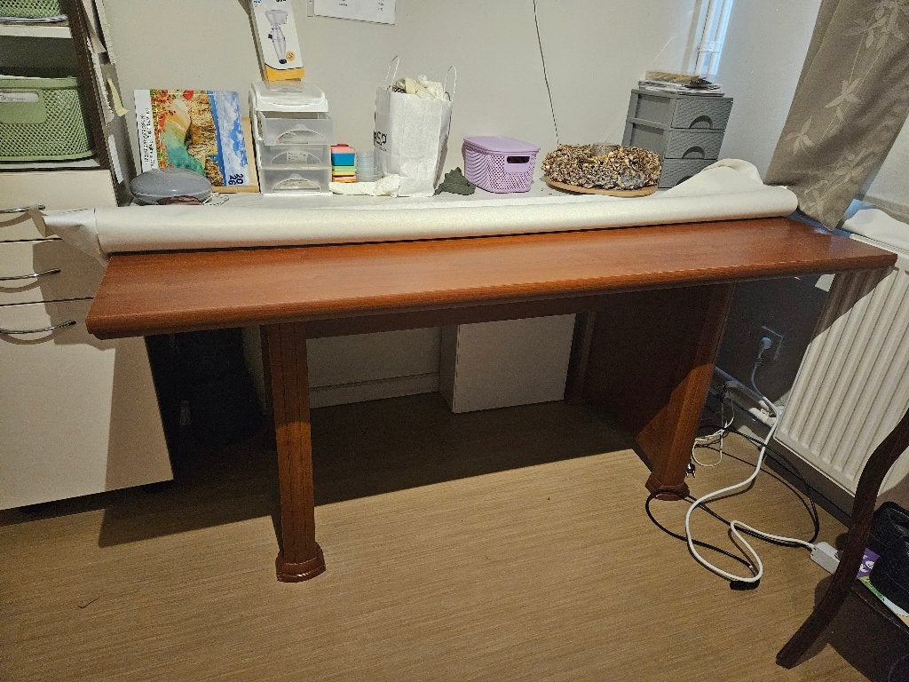 GRATIS tafel/bureau af te halen, Ophalen, Zo goed als nieuw, Hout