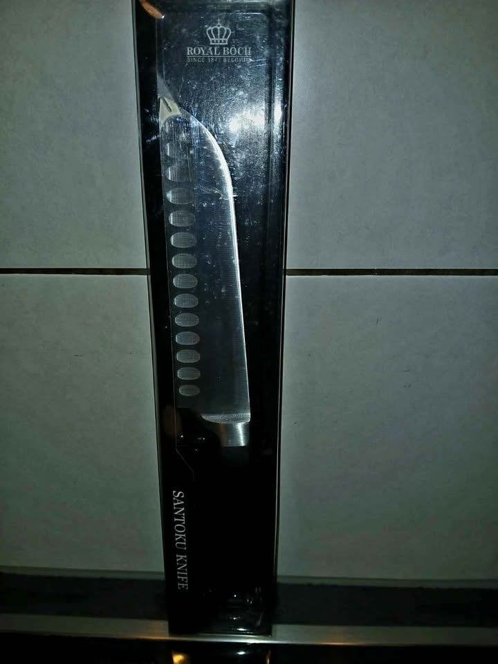 Couteau Santoku Royal Boch – Neuf sous emballage, Enlèvement ou Envoi, Neuf, Inox ou Chrome, Set de couverts