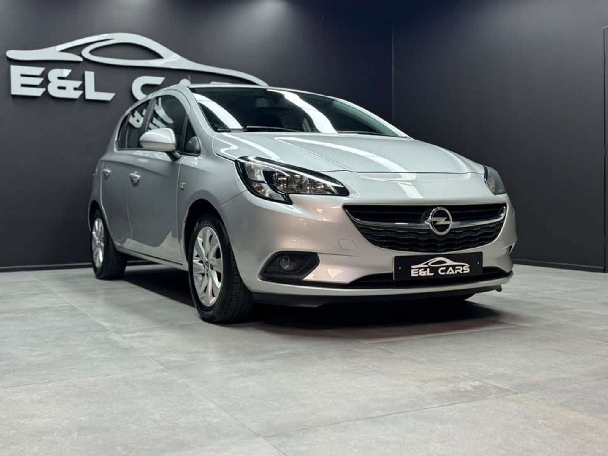 Opel Corsa Corsa 1.4i *12 mois de garantie* (automatique), https://public.car-pass.be/vhr/98046a81-57e5-4ba8-8771-77d9020b9c3e