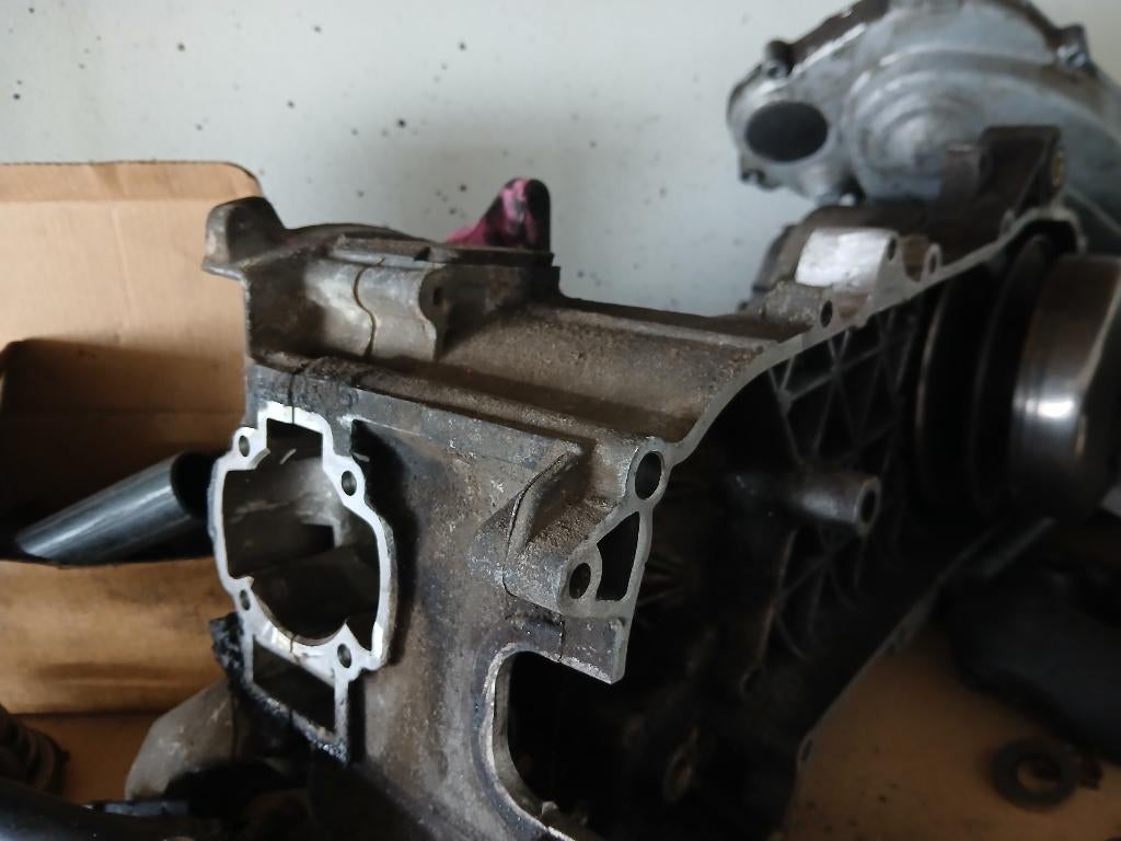 Carter motorblok piaggio, Fietsen en Brommers, Ophalen, Gebruikt, Blok, Piaggio