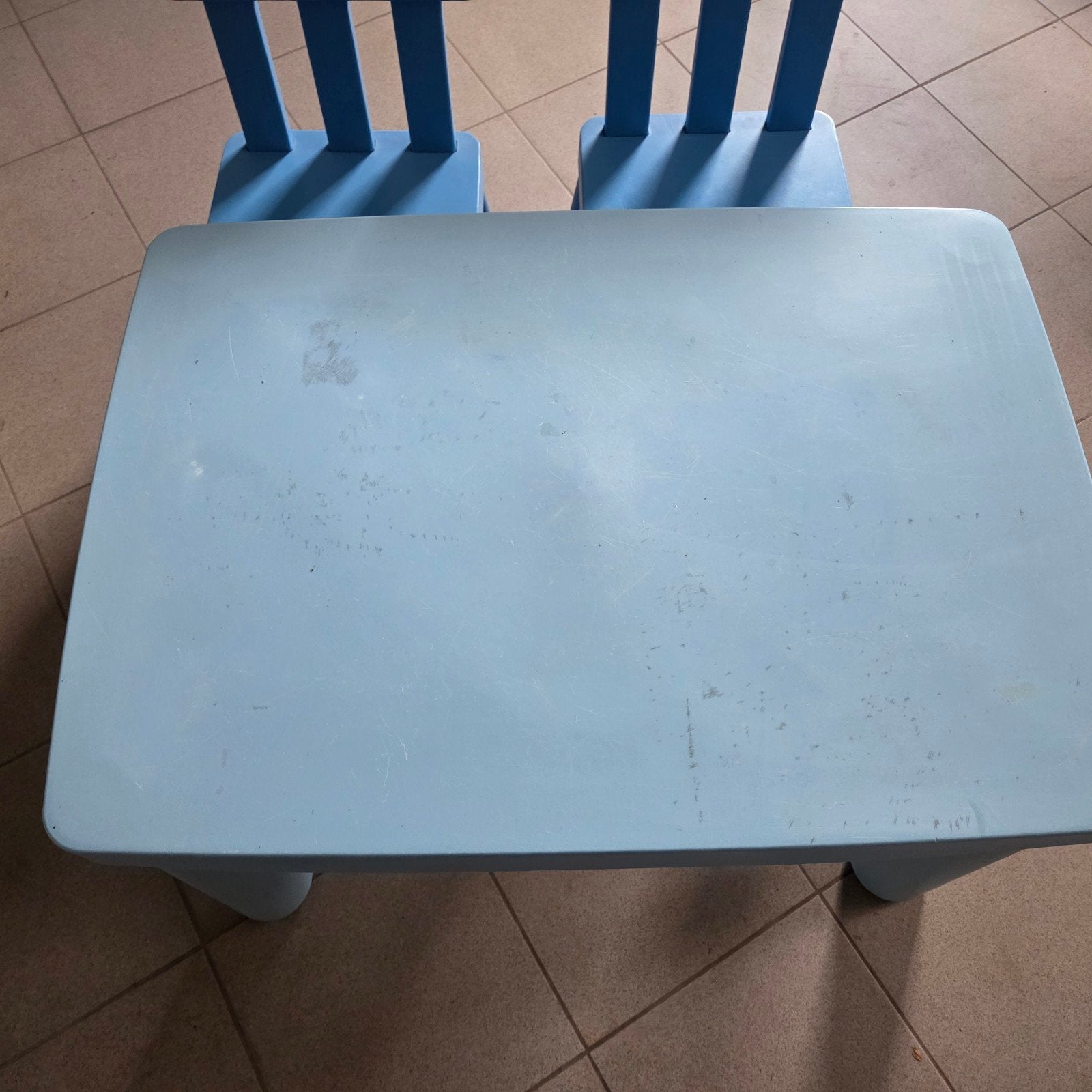 ikea tafeltje , 2 stoelen, Ophalen, Stoel(en)