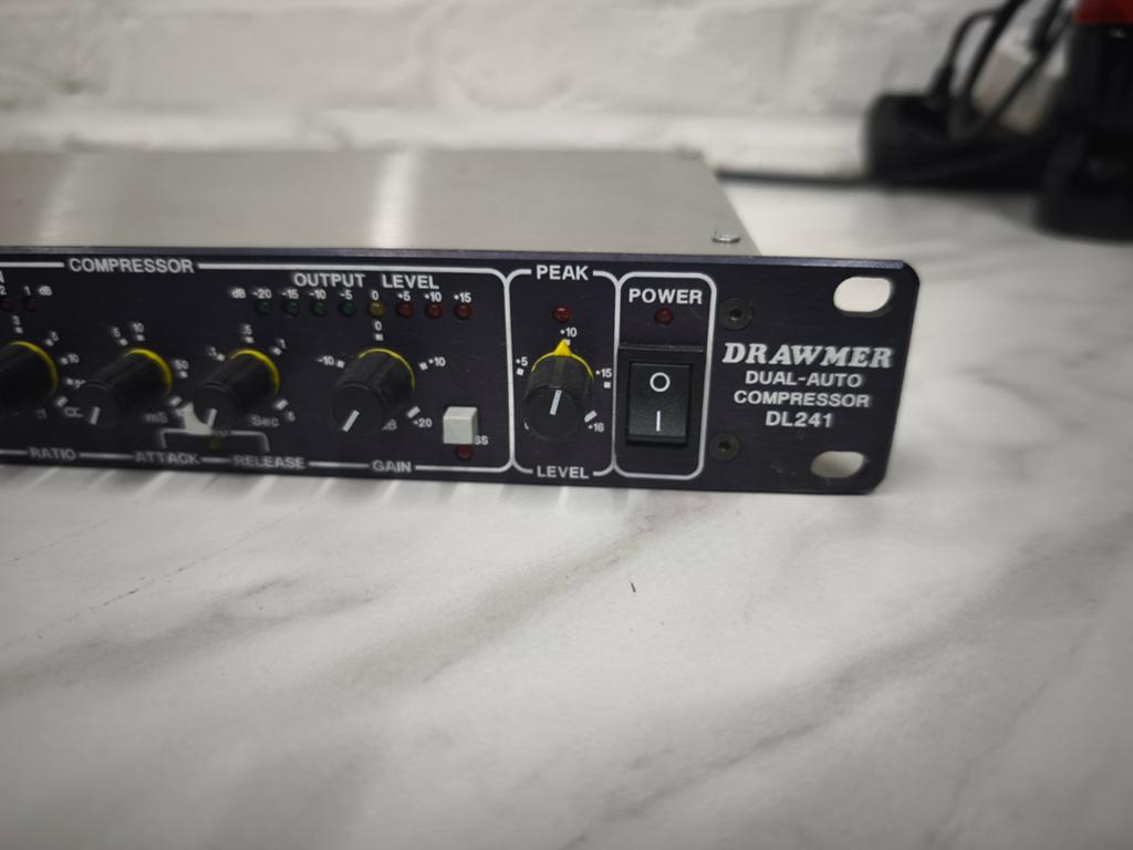 Compresseur automatique double Drawmer DL 241, Musique & Instruments, Effets, Compresseur, Enlèvement ou Envoi