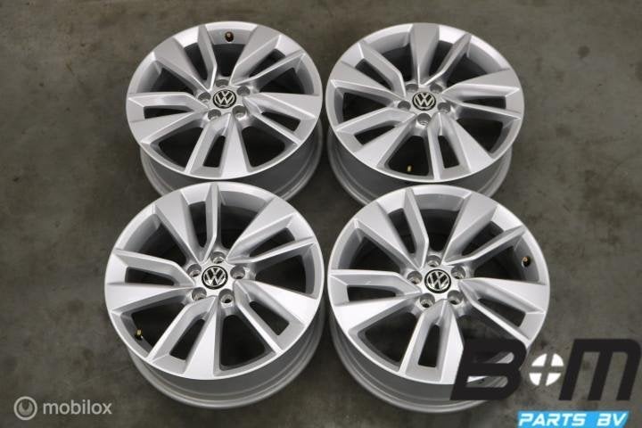 NIEUWSTAAT! Org. 17 inch velgen VW Polo - T-Cross 2GM601025D, Auto-onderdelen, Gebruikt, Velg(en), 17 inch, Personenwagen