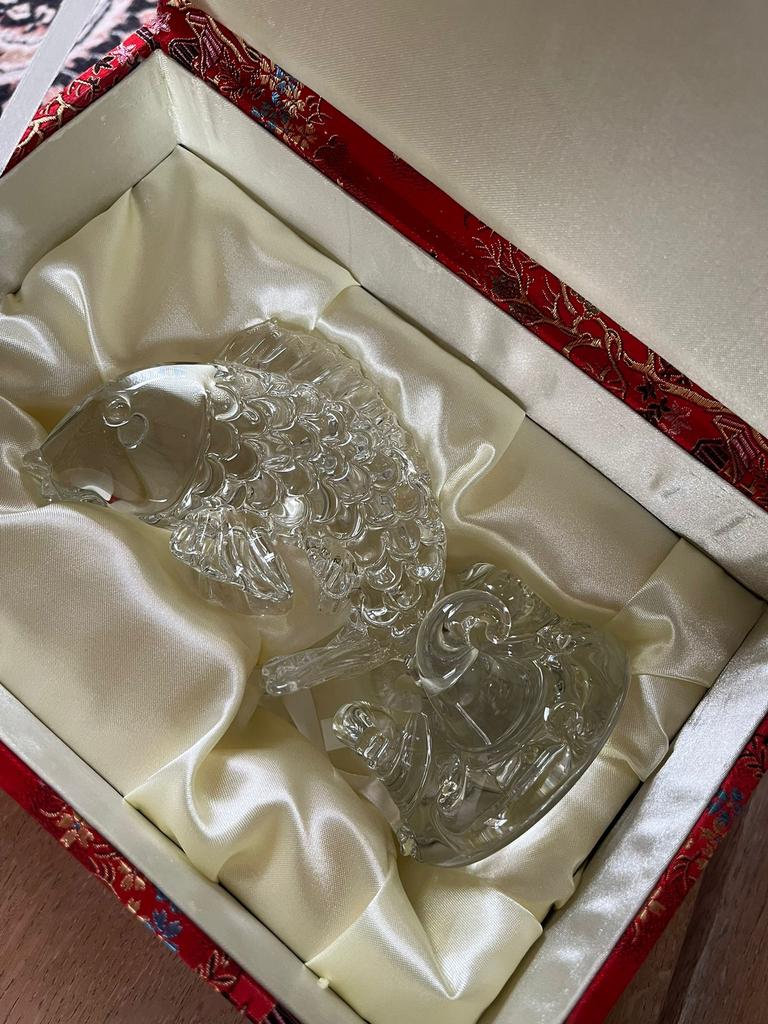 Kristallen koi karper beeld Chinese brocade geschenkdoos, Ophalen