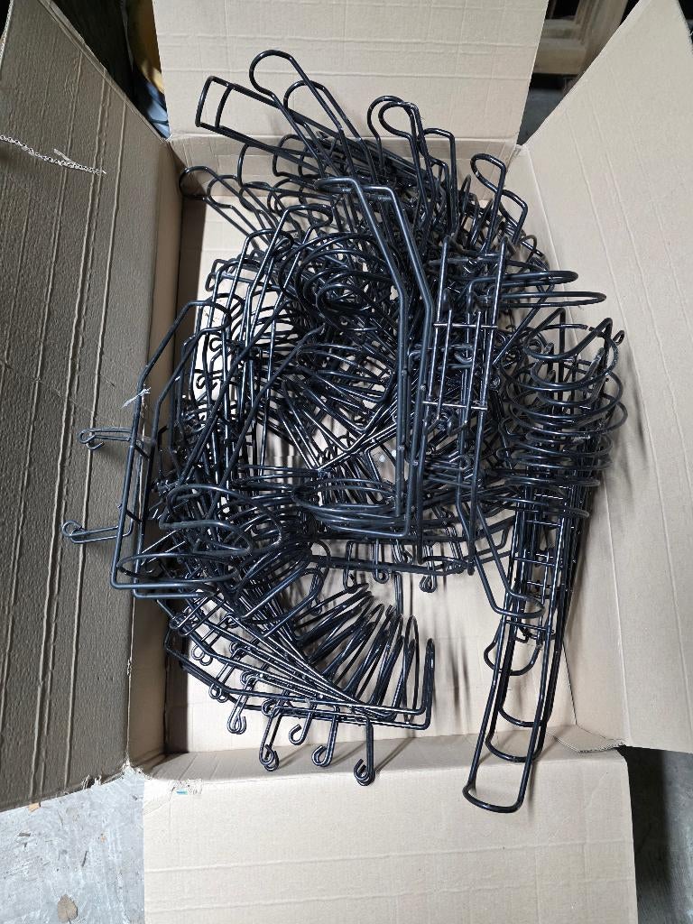 Wijnfleshouders voor kast ( 60 stuks ), Ophalen, Zo goed als nieuw, 25 flessen of meer, Metaal