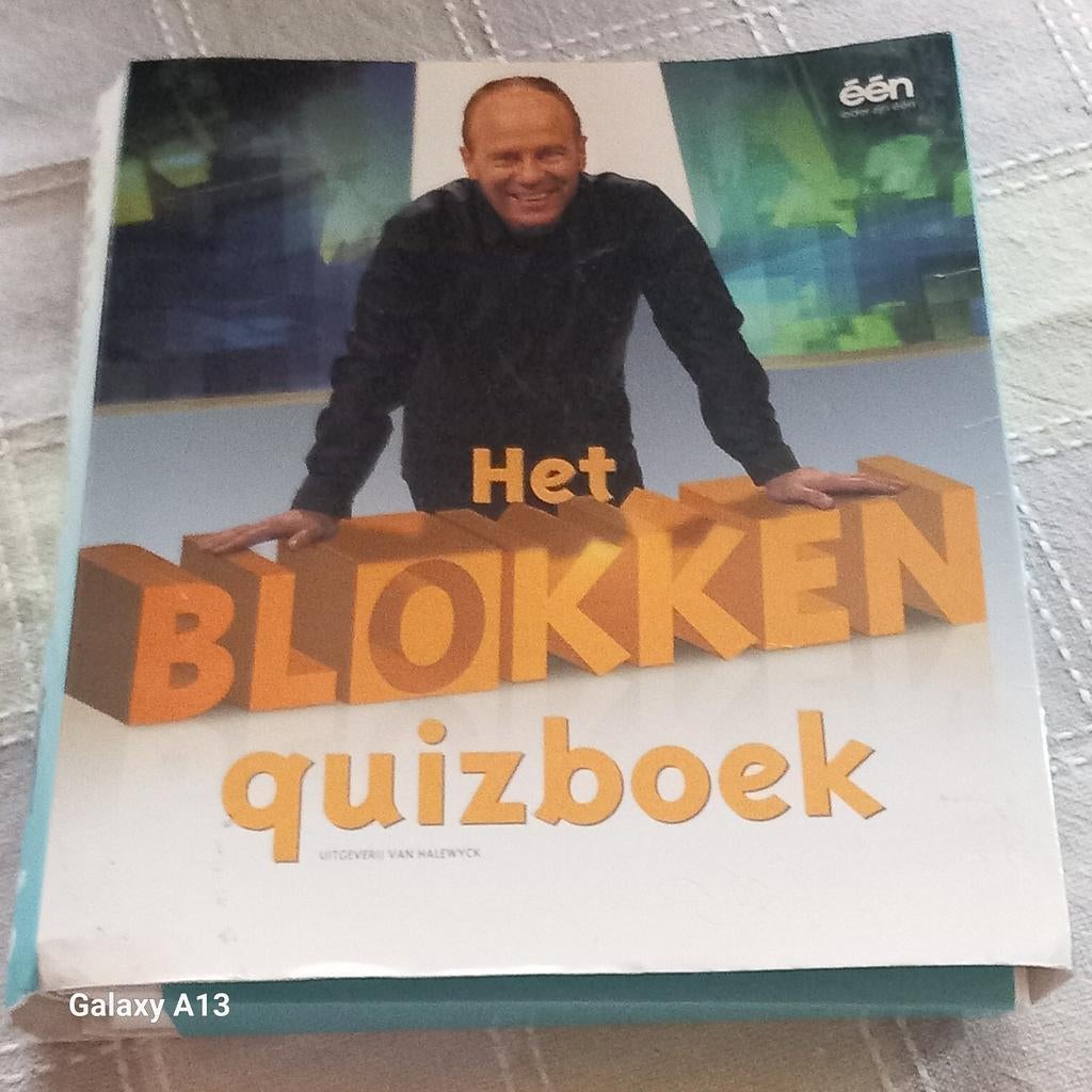 R. Bijnens - Blokken quiz-boek, Boeken, Ophalen of Verzenden, R. Bijnens; K. Soret
