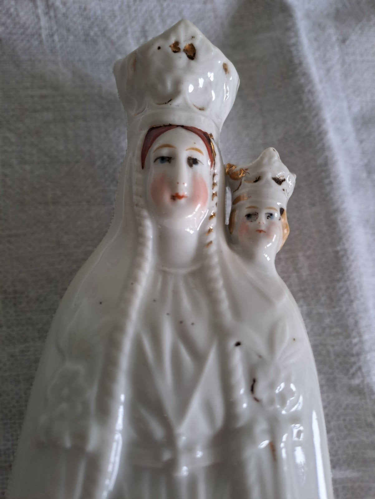 Statuette ND de Montaigu, Enlèvement ou Envoi